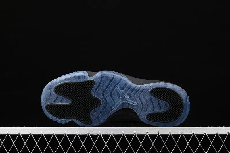 All categories Air Jordan Jordan series basketball shoes Air Jordan 11 X version Air Jordan 11 "Cap and Gown" AJ11 Joe 11 Black Gamma Black Warrior 378037-005